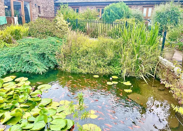 Rural Stone Barn With Log Burner, Tranquil Setting