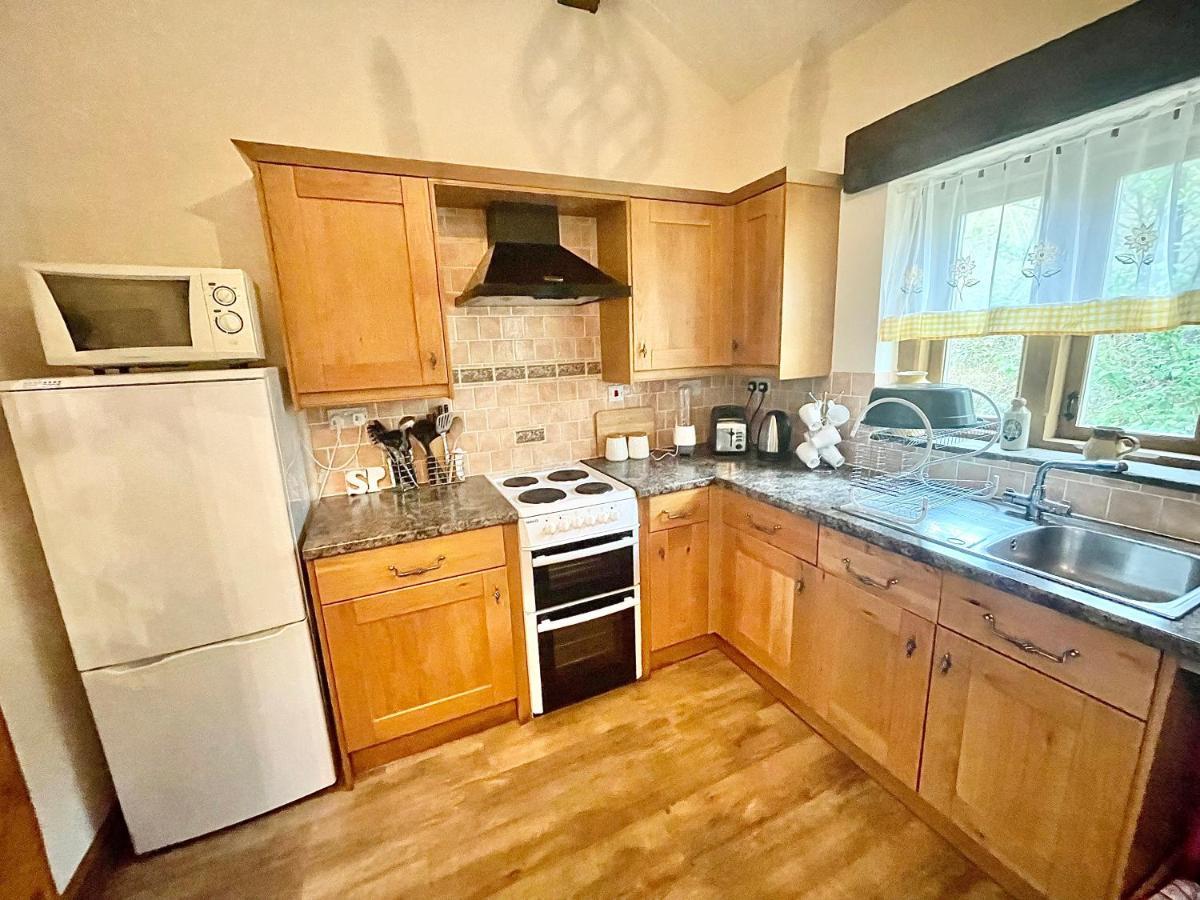 Rural Stone Barn With Log Burner, Tranquil Setting * Usk