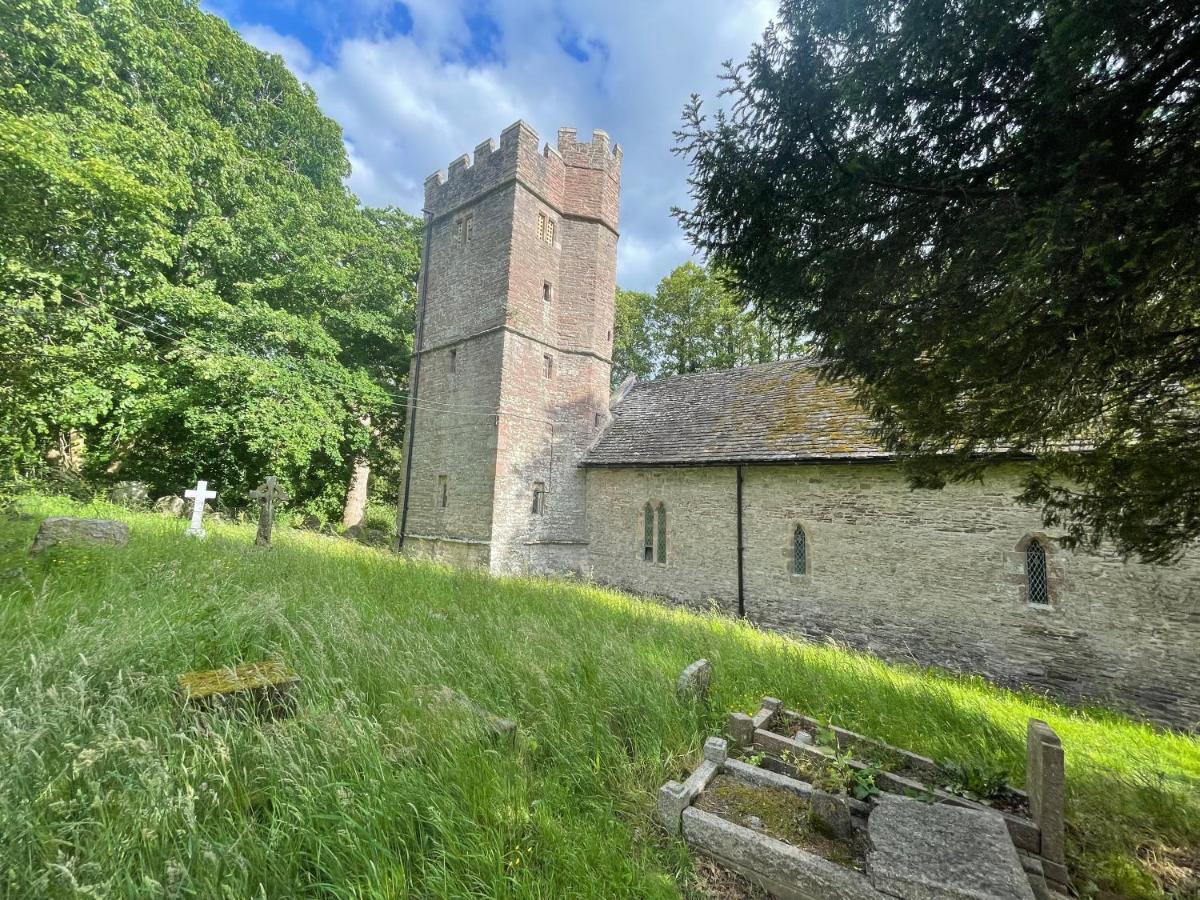 Rural Stone Barn With Log Burner, Tranquil Setting *