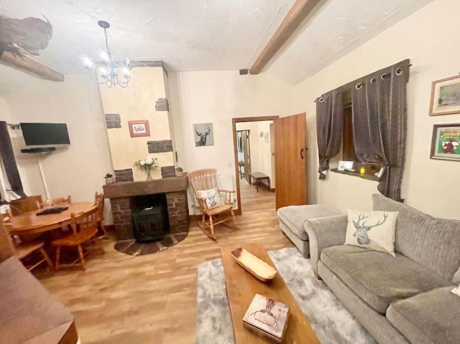 Holiday home Rural Stone Barn With Log Burner, Tranquil Setting