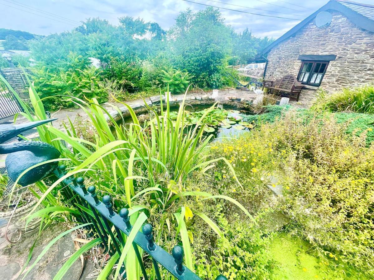 Rural Stone Barn With Log Burner, Tranquil Setting *